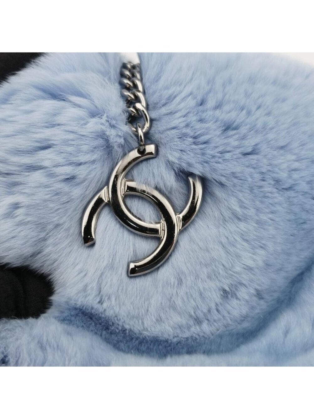 Chanel CC Logo Light Blue Rabbit Fur - Picture 12 of 16